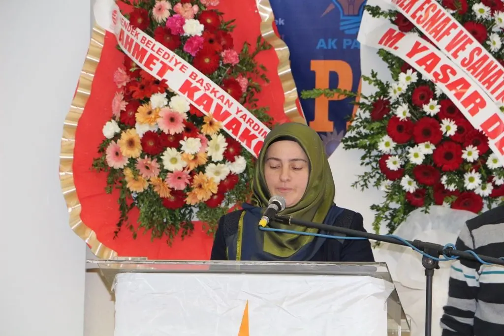Haber: Ak Parti Hendek’te Emine Tosun Güven Tazeledi - Galeri-5