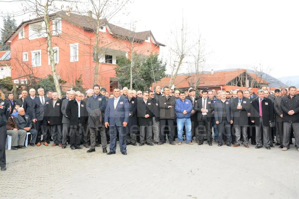 Haber: Gaffar Okkan Mezarı Başında Dualarla Anıldı - Galeri-4