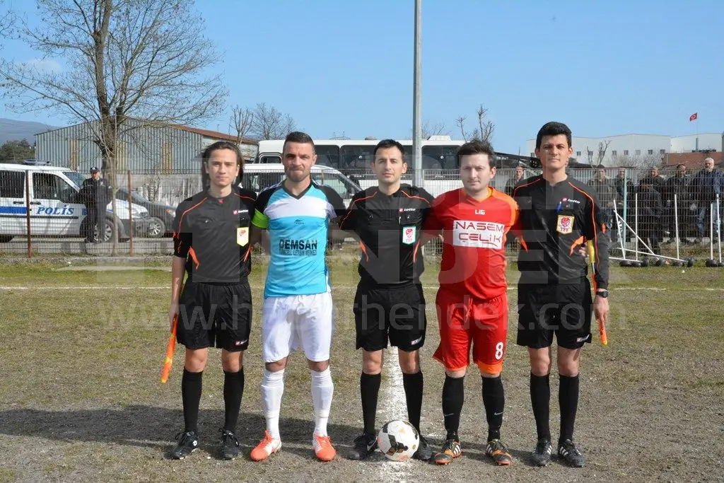 Haber: Hendek Boğazspor dört köşe - Galeri-1