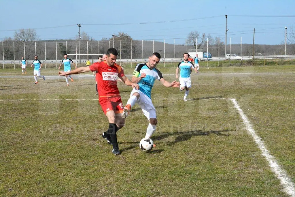 Haber: Hendek Boğazspor dört köşe - Galeri-2