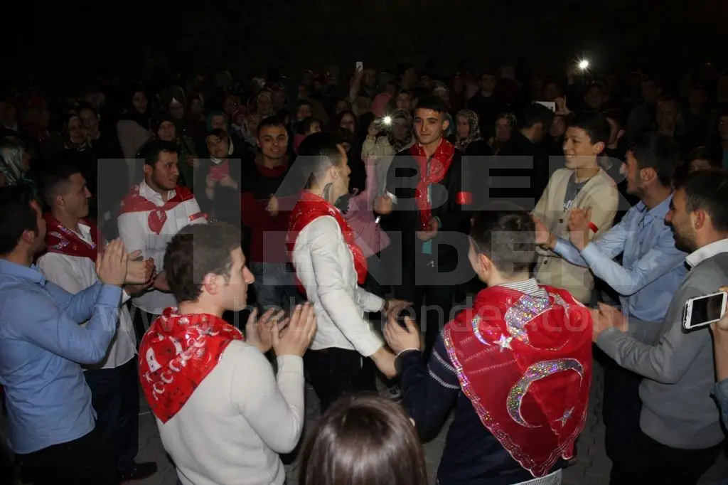 Haber: Dikmen’liler Askerlerini uğurladı - Galeri-1