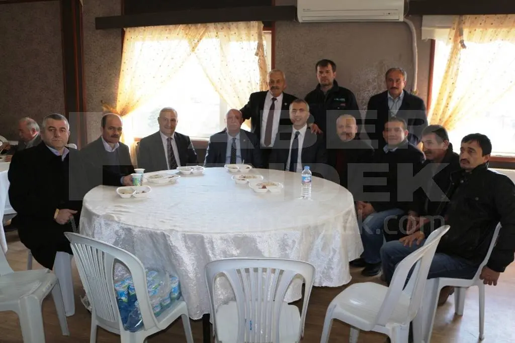 Haber: Hendek Ziraat Odasında Hayri Duran Güven Tazeledi - Galeri-2