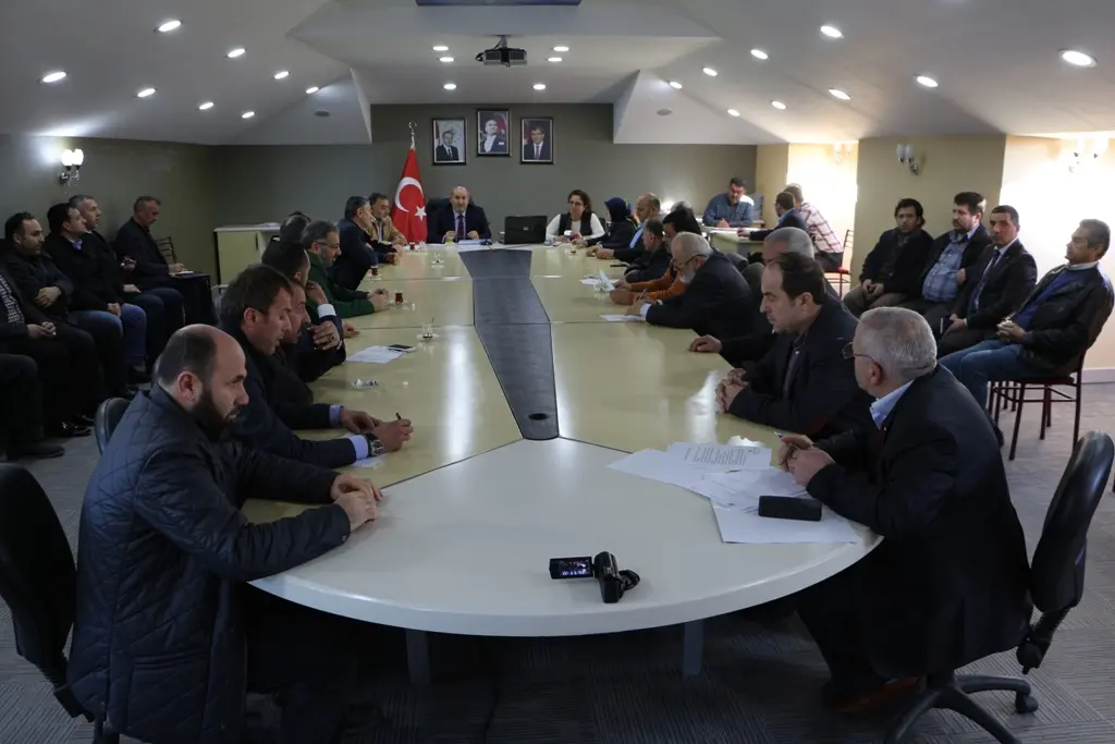 Haber: Meclis Toplantısında MHP,  Belediyeye Ait Yerlerin Kimlere Kiralandığını Sordu - Öne Çıkan