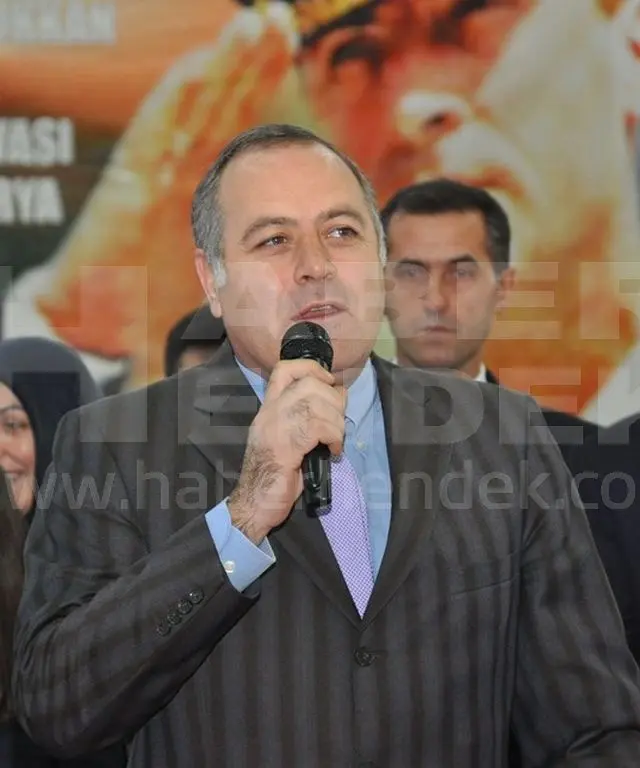 Haber: Hendek Kaymakamı Milletvekilliği Yolunda - Öne Çıkan