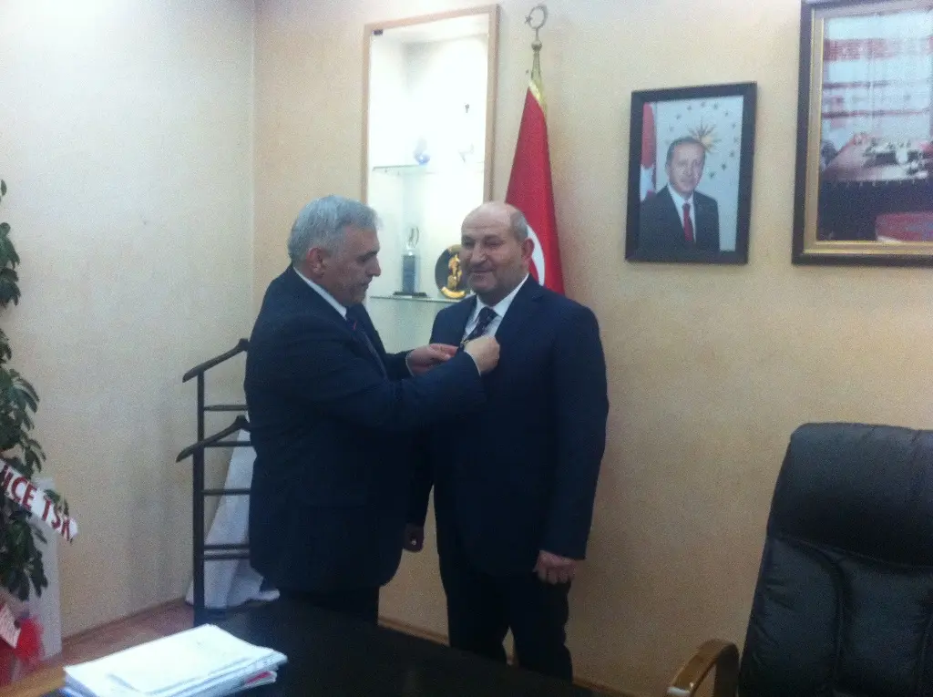 Haber: Erol Kaya ve İlyas Şeker Yeni Belediye Başkanı Püsküllü'yü tebrik etti - Galeri-1