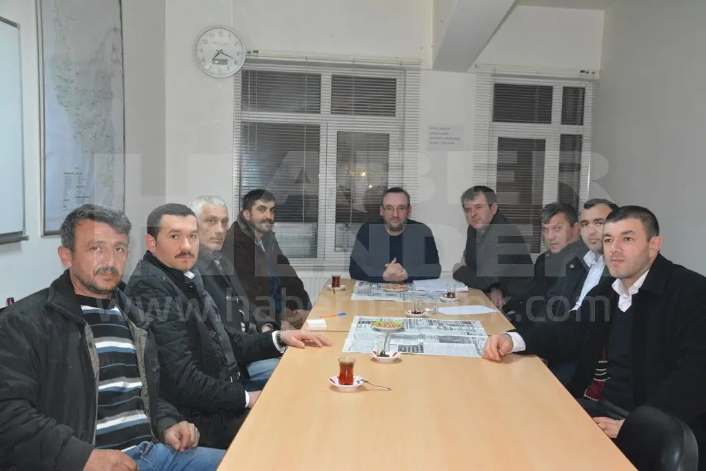 Haber: MHP Hendek Her Akşam Farklı Mahalle Temsilcileri ile Bir Araya Geliyor - Öne Çıkan