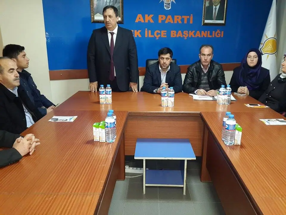 Haber: Aday adayları Hendek ilçe Teşkilatınna kendilerini tanıttılar - Galeri-1