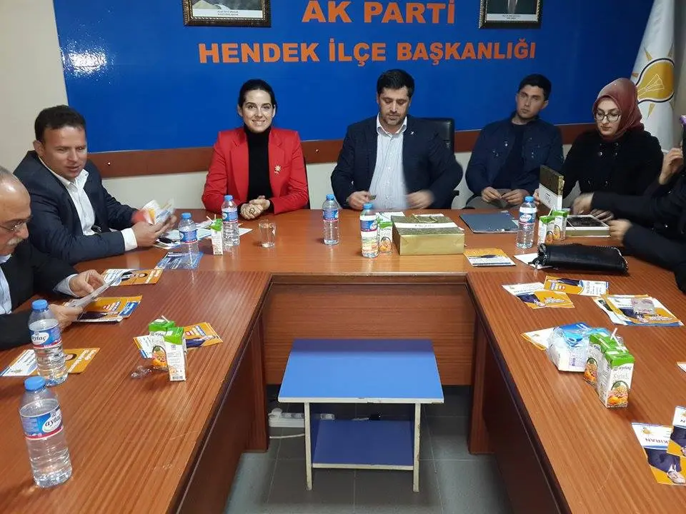Haber: Aday adayları Hendek ilçe Teşkilatınna kendilerini tanıttılar - Galeri-2