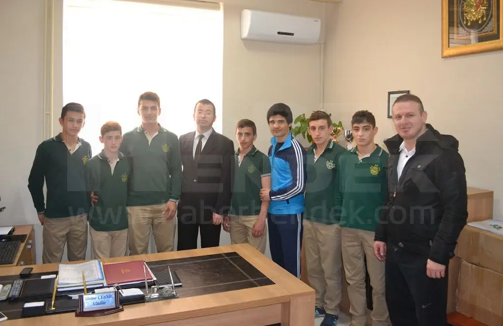 Haber: Osmangazi Lisesi Greko-Romen Güreş Takımı Sinop’a Gidiyor - Öne Çıkan