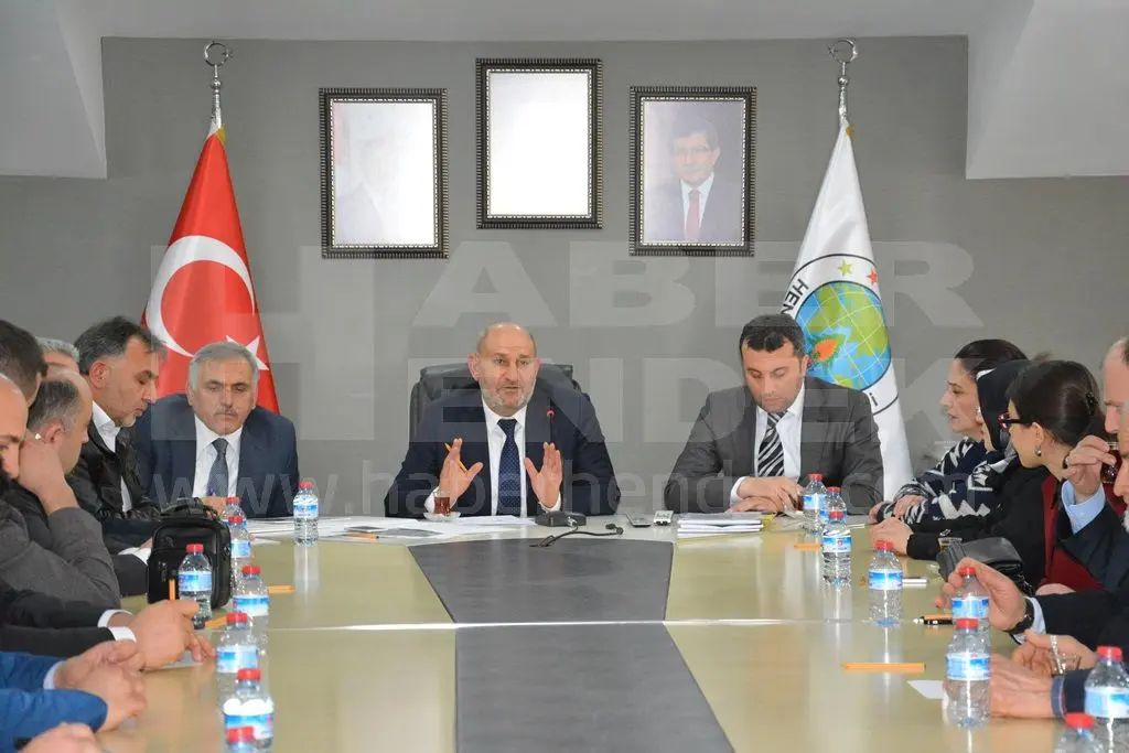 Haber: Hendek Belediye Meclis Toplantısında  İnci gerginliği - Galeri-1