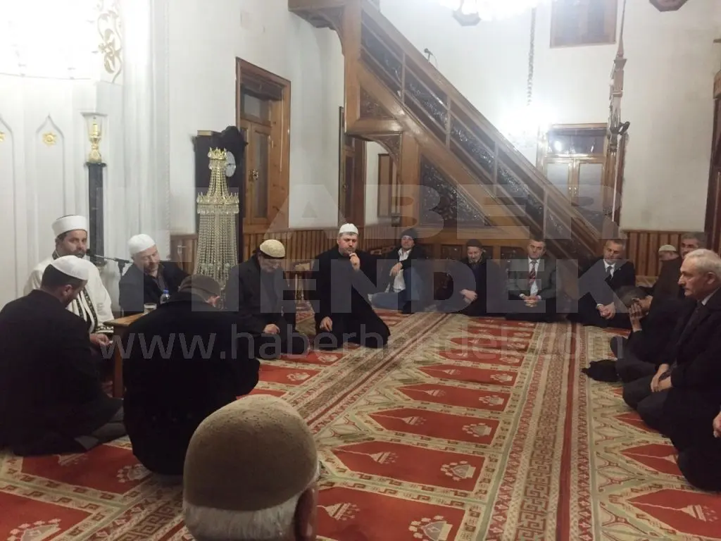 Haber: MHP Hendek teşkilatı Kadınlar Gününde Mevlid Okuttu - Öne Çıkan
