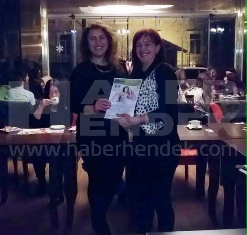 Haber: Estetisyen Kişisel Gelişim Seminerine Katılanlara Sertifikaları Verildi - Galeri-2