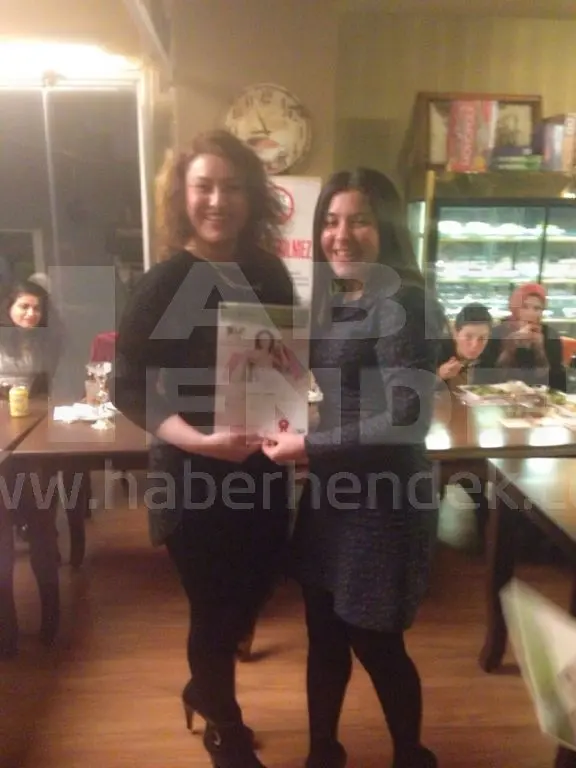 Haber: Estetisyen Kişisel Gelişim Seminerine Katılanlara Sertifikaları Verildi - Galeri-1