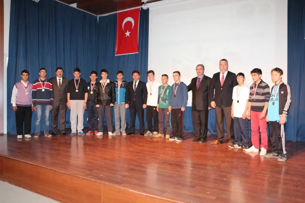 Haber: Hendek’te Çanakkale Şehitleri anıldı - Galeri-6