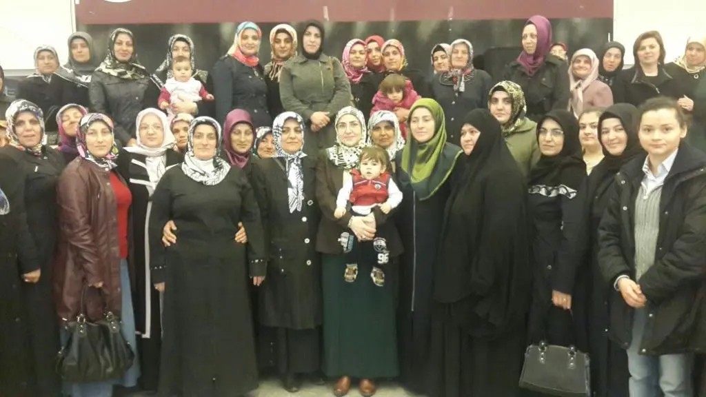 Haber: AK Parti Kadın Kolları Mahalle Başkanları ile Buluştu - Öne Çıkan