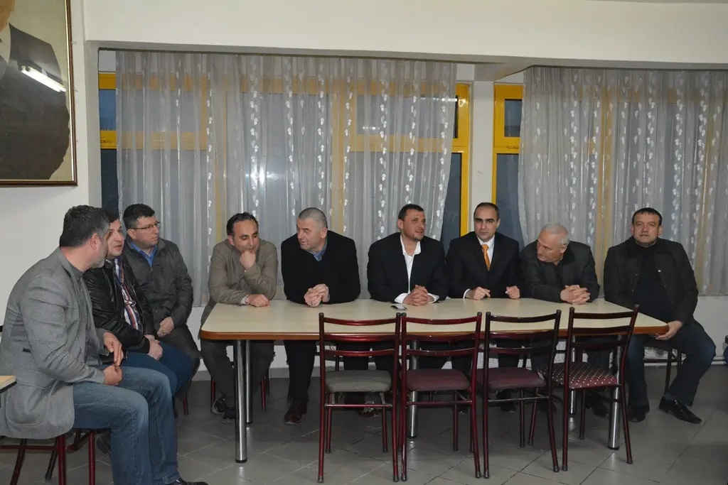Haber: Taşdeviren Hendek Ülkü Ocaklarında - Galeri-1