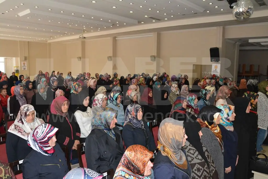 Haber: AK Parti Hendek Kadın Kollarından Kutlu Doğum Programı - Galeri-3