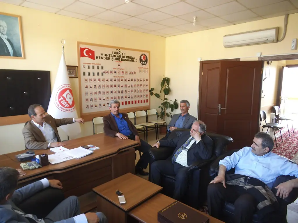 Haber: CHP Hendek Muhtarlar Derneğini Ziyaret Etti - Galeri-2