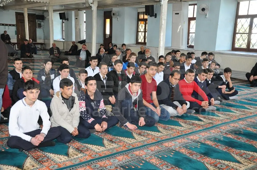 Haber: Hendek Anadolu Lisesinden Kutlu Doğum Programı - Galeri-1
