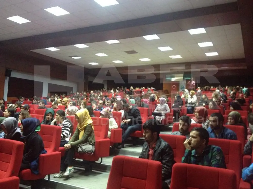 Haber: Özel Eğitim Bölümünden Otizm ile ilgili konferans - Galeri-3