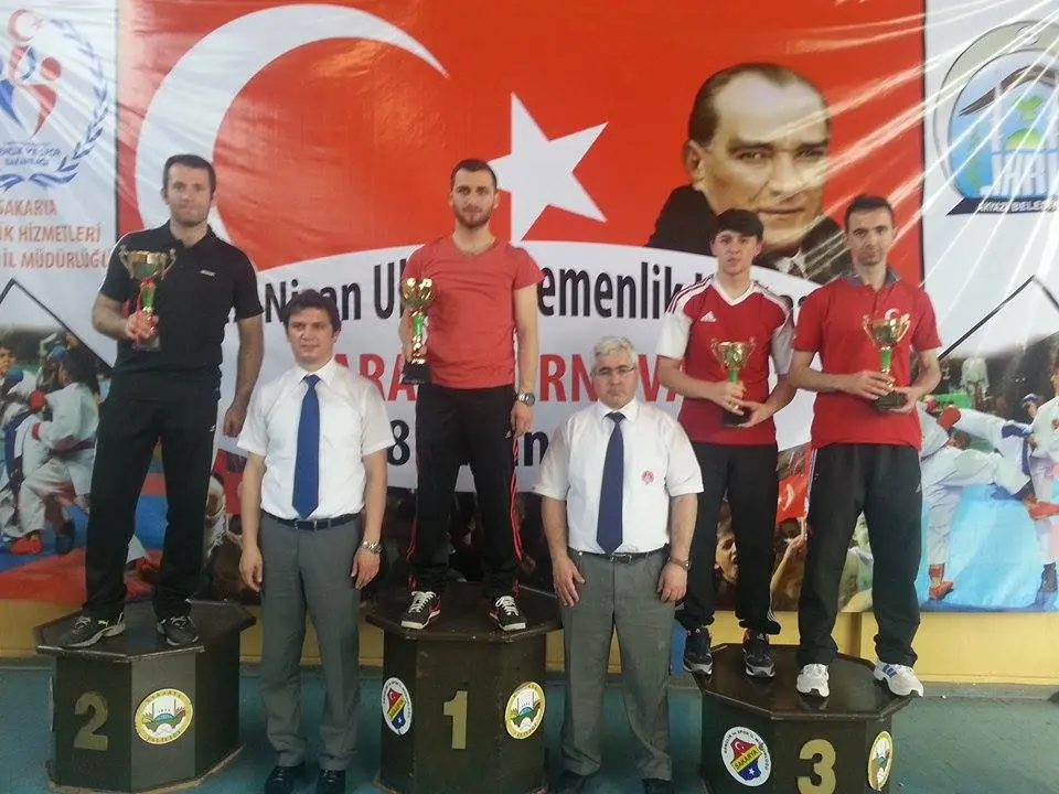 Haber: Hendek Karate\'de Büyük Başarıya İmza Attı - Öne Çıkan
