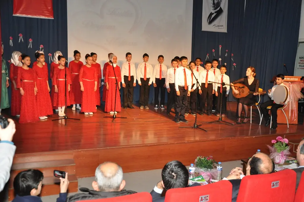 Haber: İMAM HATİP ORTAOKULUNDAN KUTLU DOĞUM PROGRAMI - Öne Çıkan