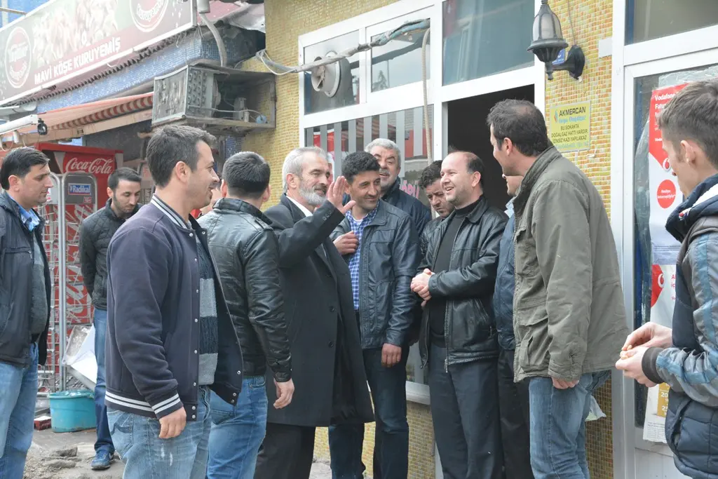 Haber: Geyve, MHP’li Adayları Bağrına Bastı. - Galeri-8