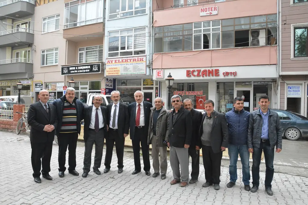 Haber: Geyve, MHP’li Adayları Bağrına Bastı. - Galeri-6