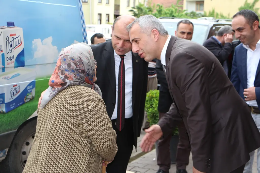 Haber: Acartürk Ve Babaoğlu Halkı Dinliyor - Galeri-1