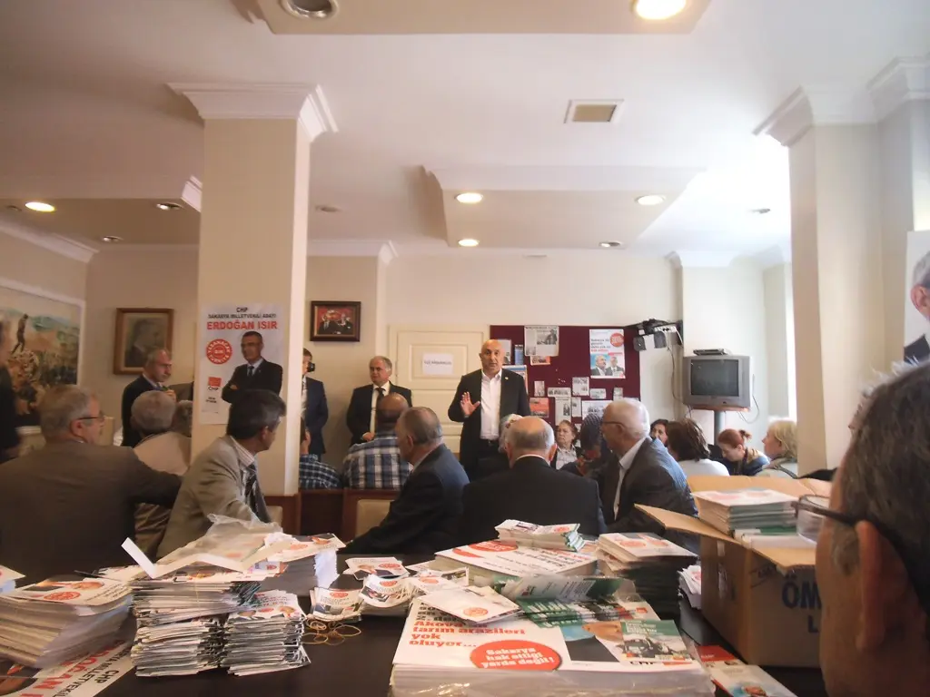 Haber: Özkoç Hendek'te toplantıya katıldı. - Galeri-1