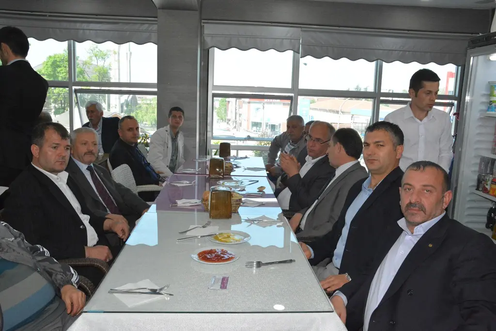 Haber: HENDEK'Lİ MUHTARLAR MHP İLE BULUŞTU - Galeri-8