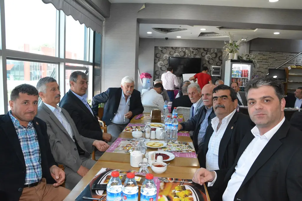 Haber: HENDEK'Lİ MUHTARLAR MHP İLE BULUŞTU - Galeri-3