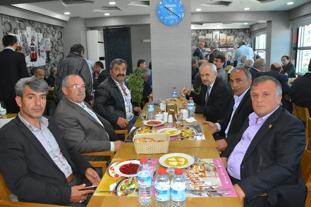 Haber: HENDEK'Lİ MUHTARLAR MHP İLE BULUŞTU - Galeri-2