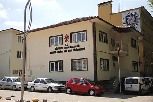 Haber: Kütüphane binası yıkılıyor - Galeri-1