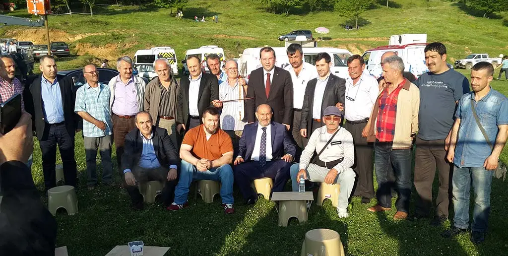 Haber: RECEP UNCUOĞLU’NUN HENDEK ZİYARETİ - Öne Çıkan