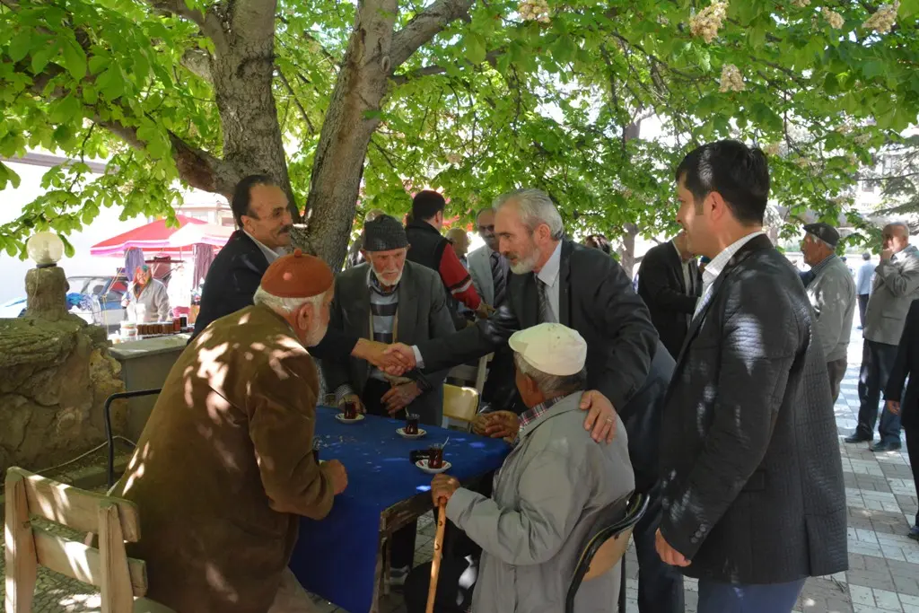 Haber: MHP Milletvekili Adayı Zihni Açba Her Yerde - Galeri-3