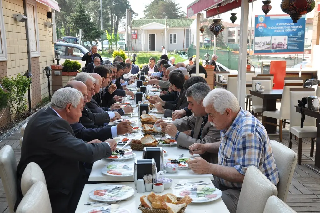 Haber: HENDEK'Lİ MUHTARLAR KAHVALTIDA BULUŞTU - Öne Çıkan