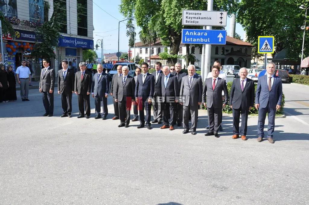 Haber: GENÇLİK HAFTASI ETKİNLİKLERİ BAŞLADI - Galeri-3