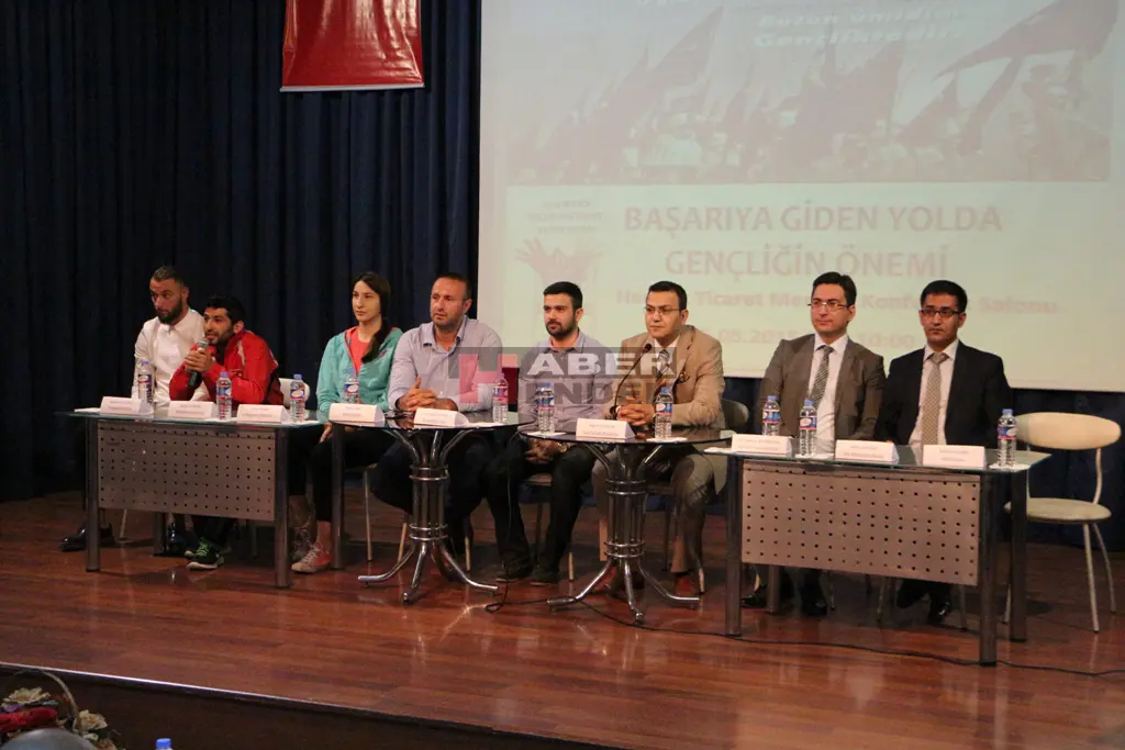 Haber: BAŞARIYA GİDEN YOLDA GENÇLİĞİN ÖNEMİ - Öne Çıkan