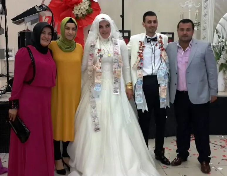 Haber: İrfan ile  Büşra bir ömür hayata yelken açtılar - Öne Çıkan