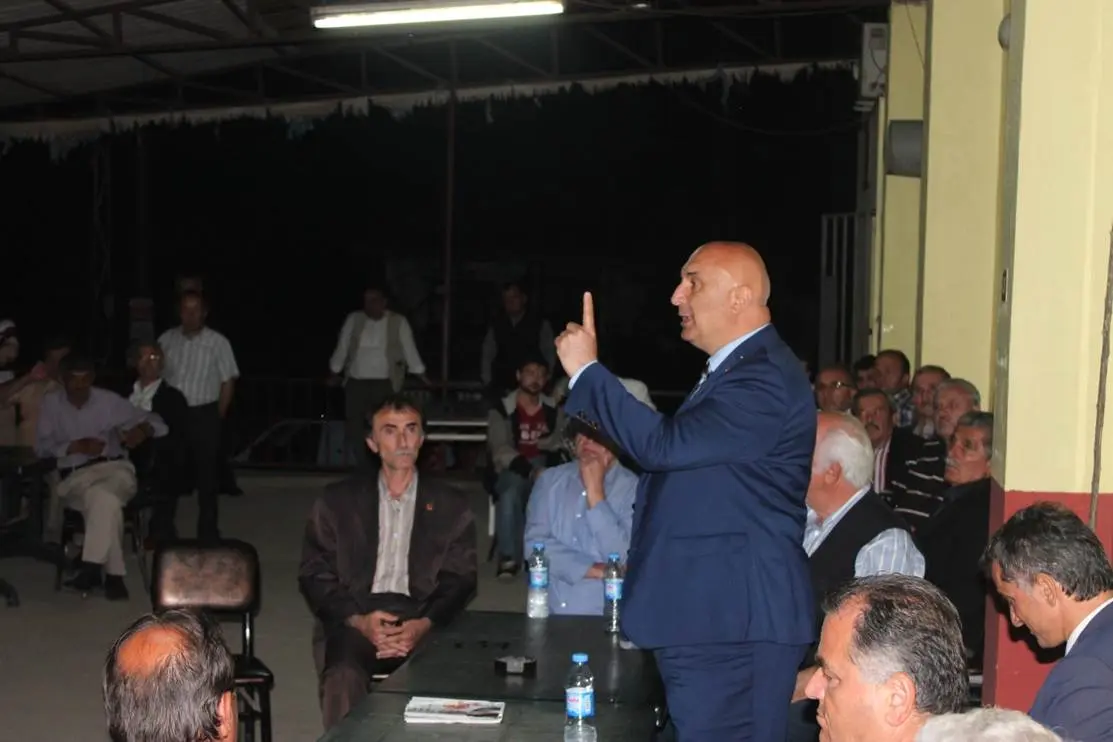 Haber: CHP HENDEK KÖY GEZİLERİNİ SÜRDÜRMEYE DEVAM  EDİYOR - Öne Çıkan