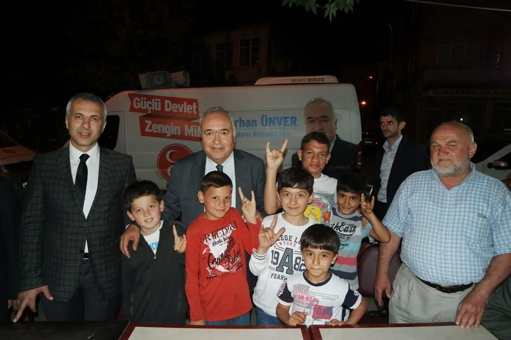 Haber: Orhan Ünver: “Esnaf ve çiftçimiz, MHP iktidarıyla düzene girecek” - Galeri-2