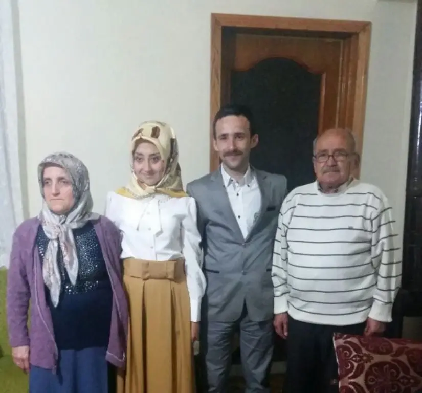 Haber: Tuğba ve Hüseyin evlilik yolunda ilk adımı attı - Galeri-2