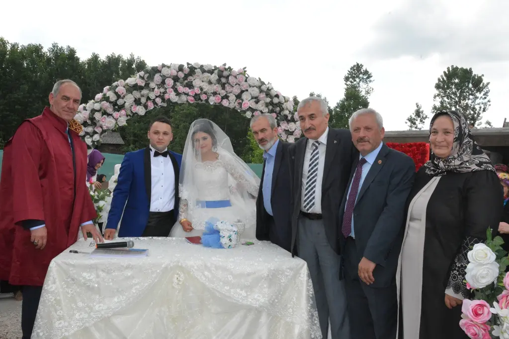 Haber: Açba ve Atasever nikah şahidi oldu - Galeri-1