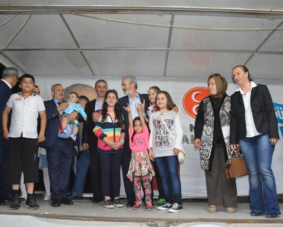 Haber: Açba'nın katıldığı açık hava toplantısı mitinge dönüştü - Galeri-4