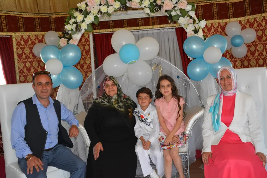 Haber: Sirac Delikanlılığa adım attı - Öne Çıkan