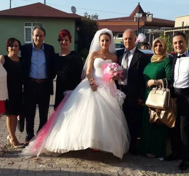 Haber: Büşra ve Samet bir ömür hayata evet dediler. - Galeri-2