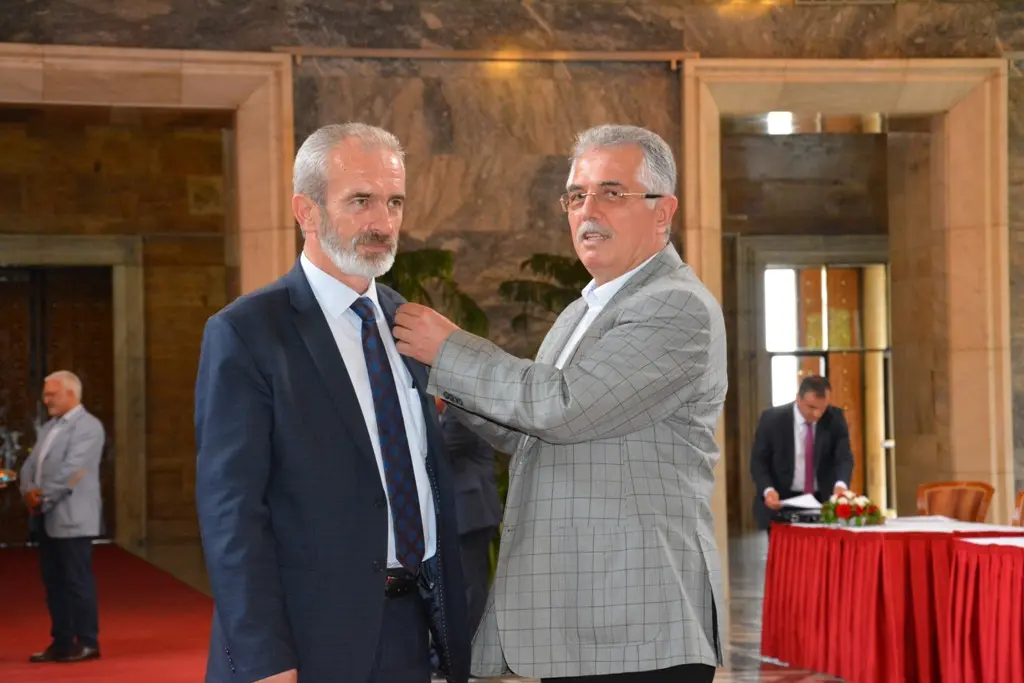 Haber: MHP Sakarya Milletvekili Zihni Açba TBMM’de kaydını yaptırdı - Galeri-5