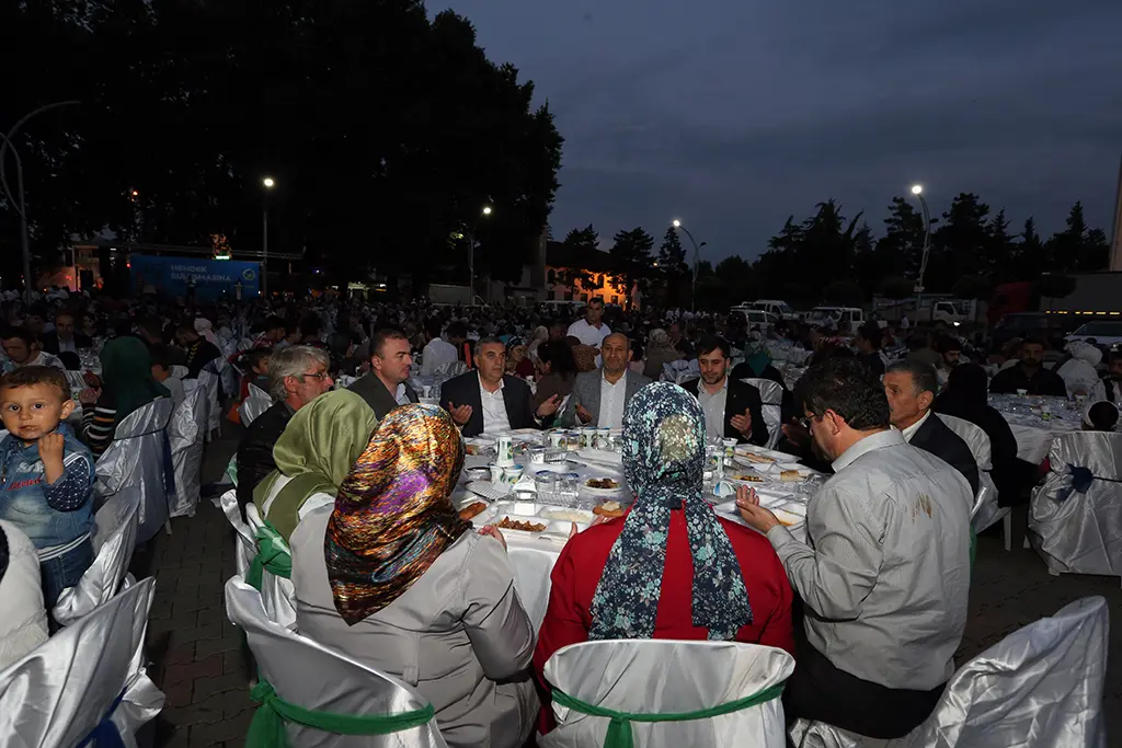 Haber: Hendek Gönül Sofralarına Misafir Oldu - Galeri-1