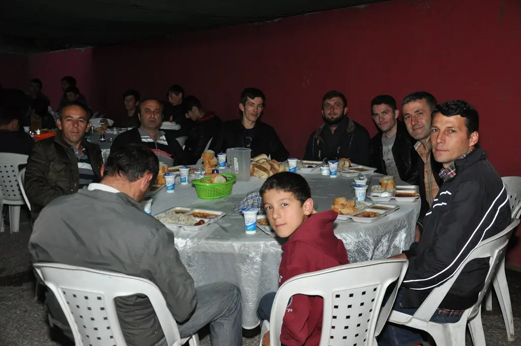 Haber: Ayvaz Ailesi Dikmen’de Buluştu - Galeri-3